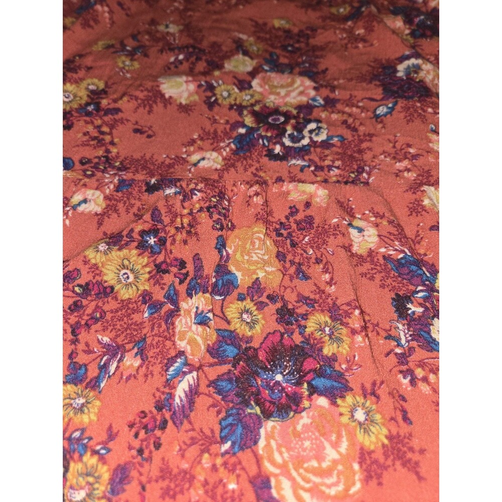 American Eagle Outfitters Rust Multicolor Floral Keyhole Blouse Button Accent XS - Picture 4 of 9